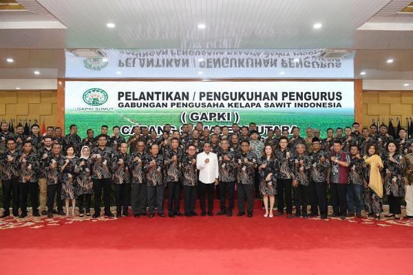 Pelantikan Pengurus GAPKI Sumut, Edy Rahmayadi Ajak Pengusaha Kelapa Sawit Bermitra dengan Pemda